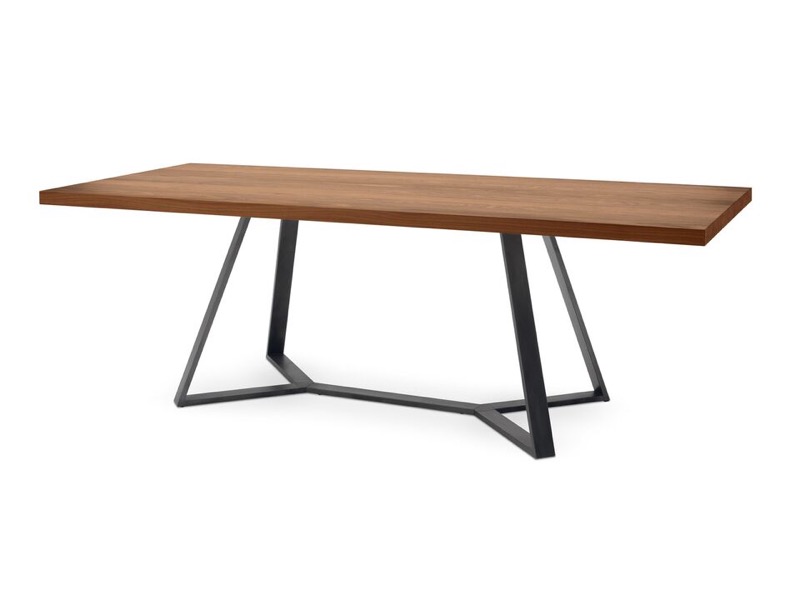 Tisch in modernem Design